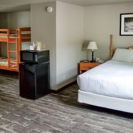 Green Granite Inn, Ascend Hotel Collection Норд Конуей Екстериор снимка